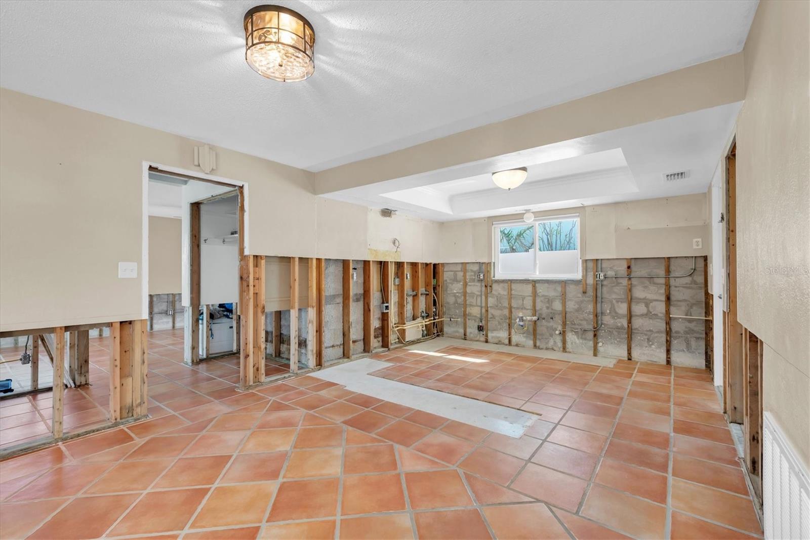 12475 4TH ST E, TREASURE ISLAND, FL, 33706