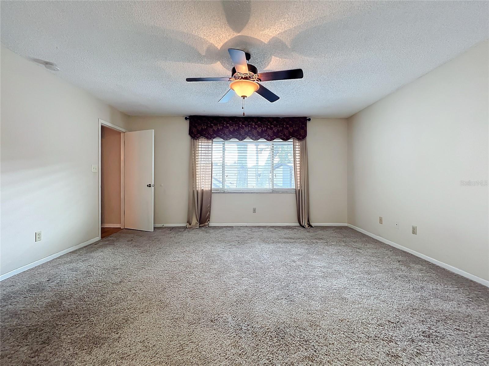2 ESCONDIDO CIR #190, ALTAMONTE SPRINGS, FL, 32701