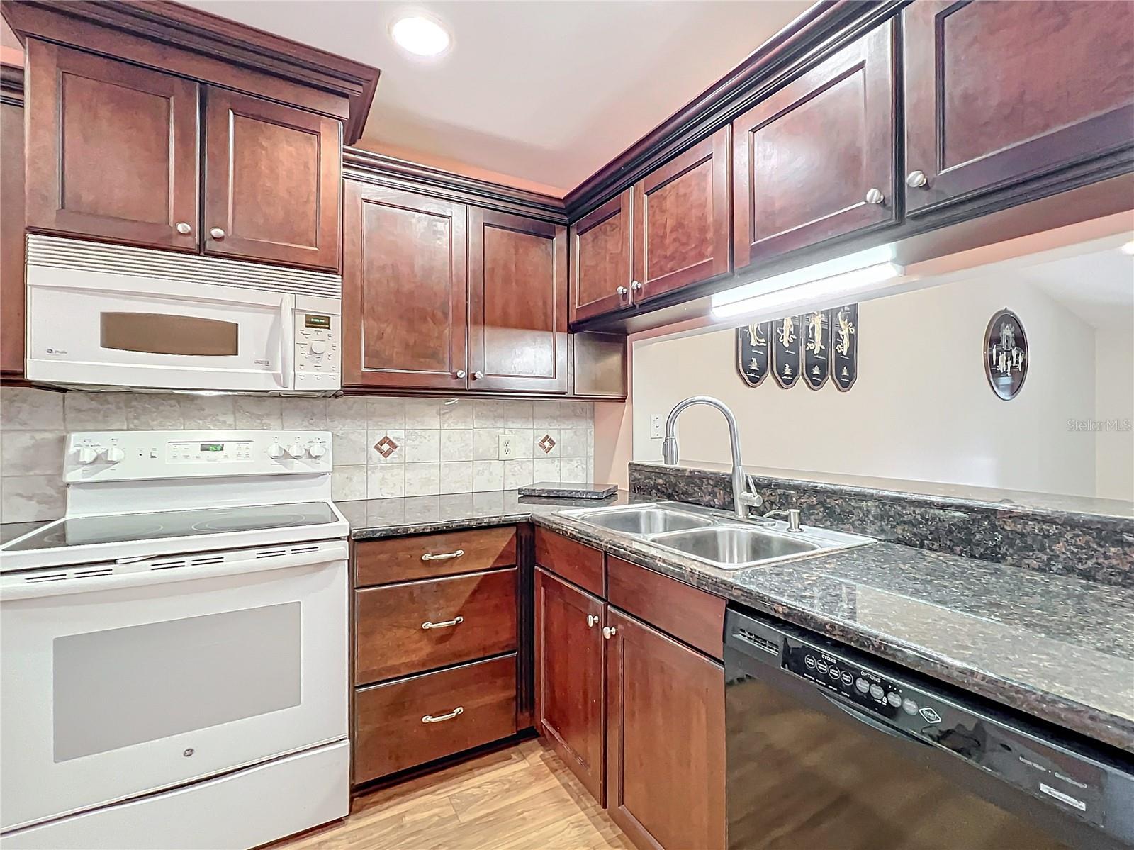 2 ESCONDIDO CIR #190, ALTAMONTE SPRINGS, FL, 32701