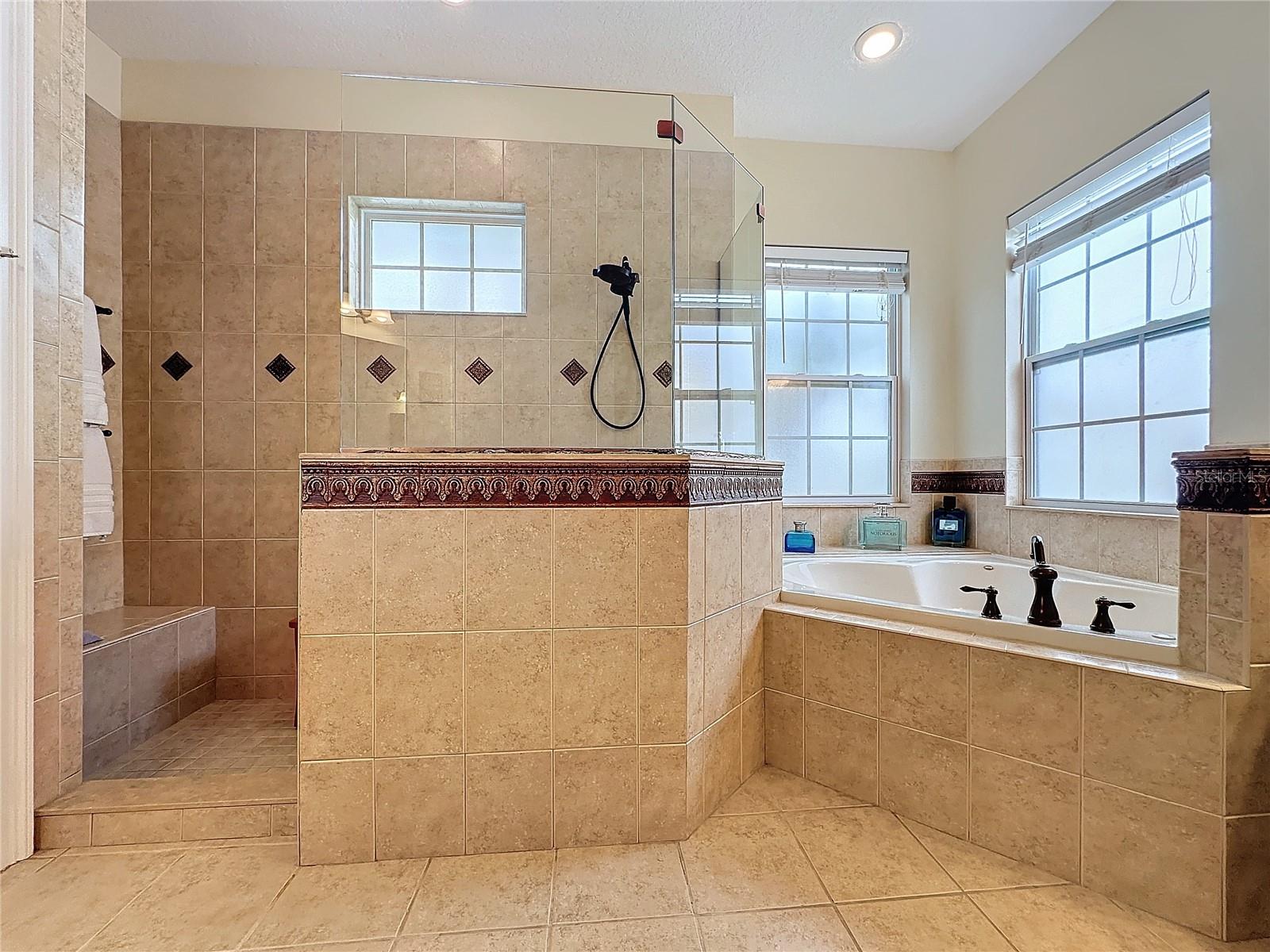 3301 BUCKINGHAM WAY, ST CLOUD, FL, 34772