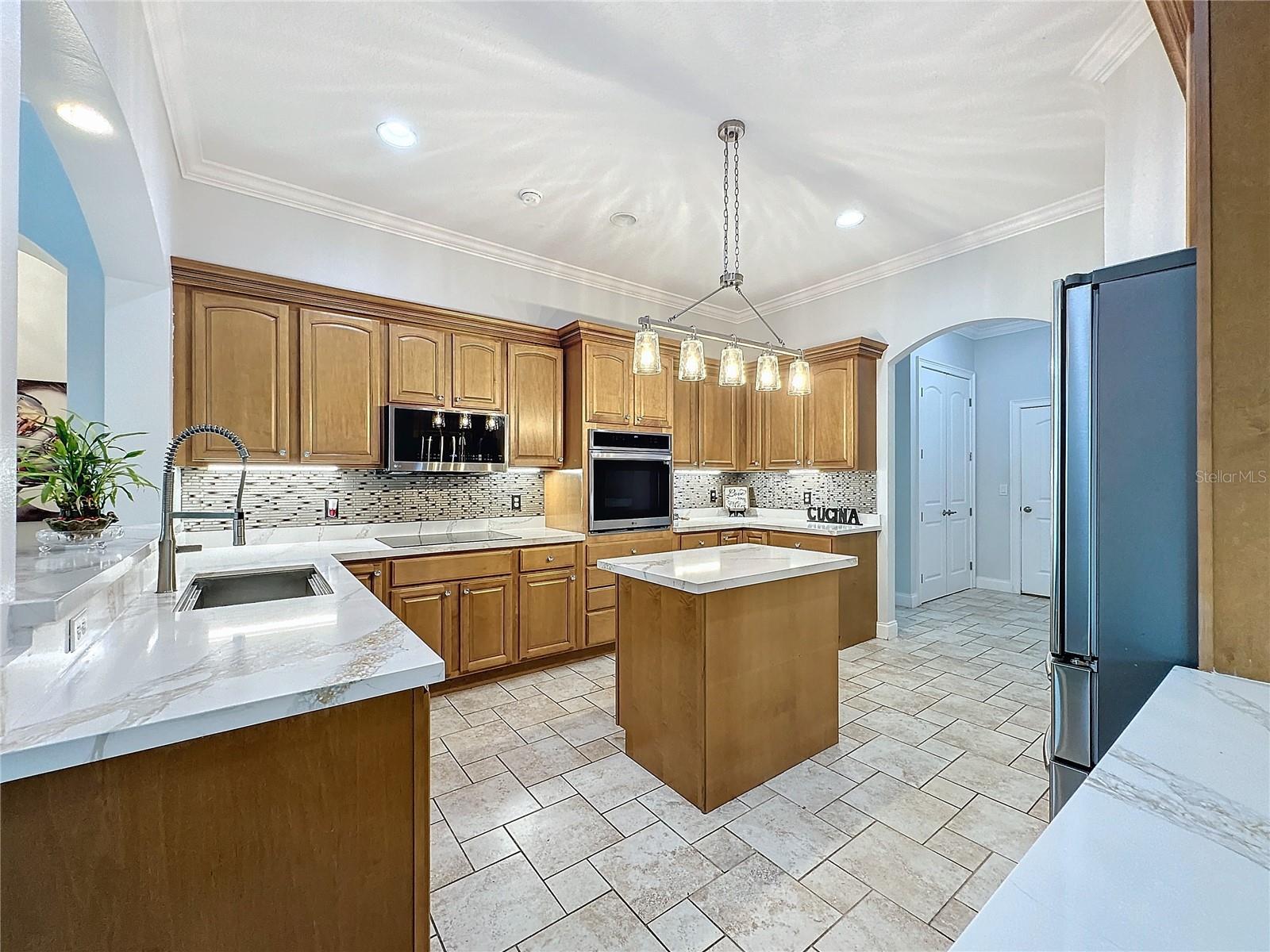 3301 BUCKINGHAM WAY, ST CLOUD, FL, 34772