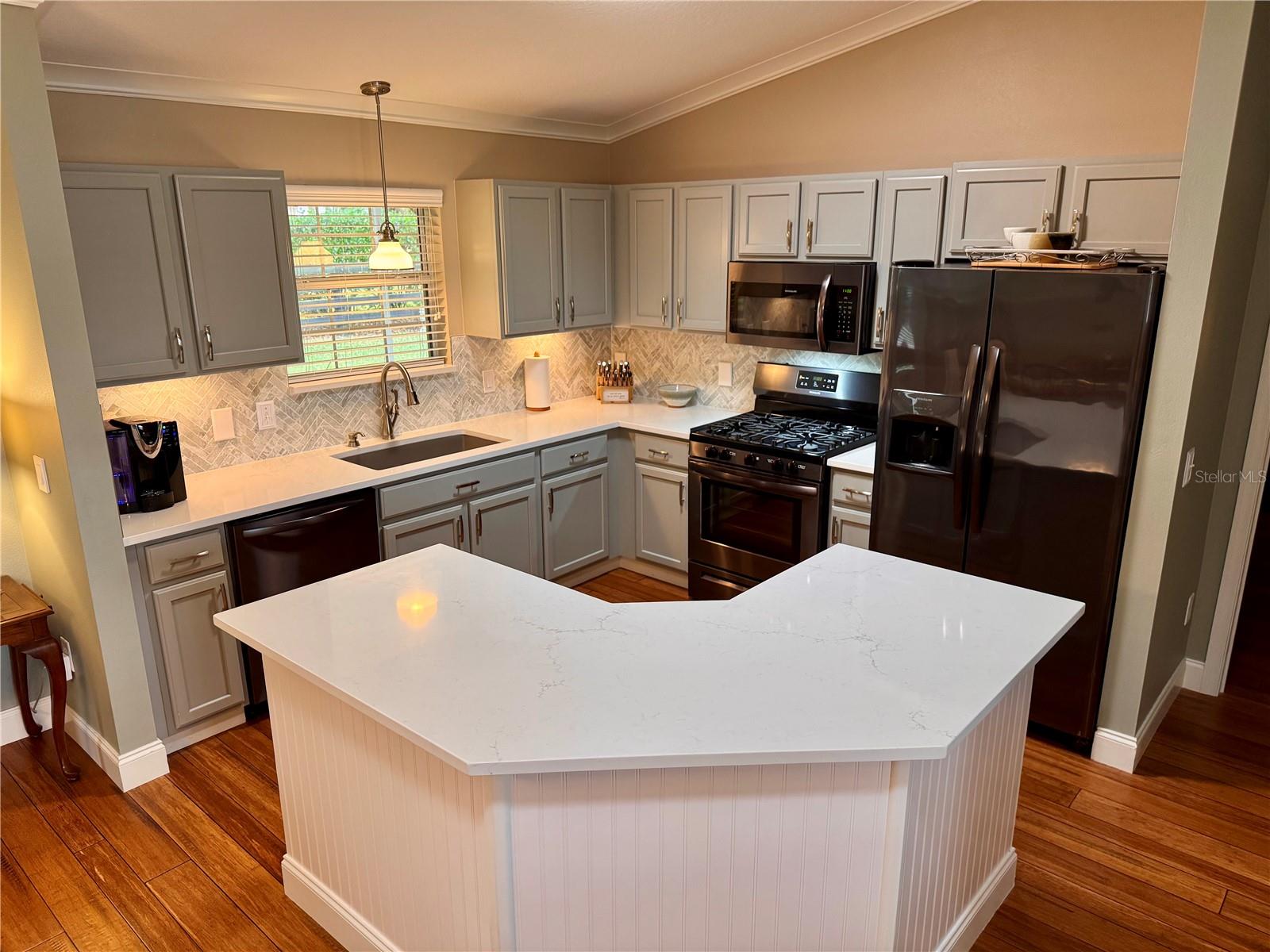 1605 ALHAMBRA WAY, THE VILLAGES, FL, 32162