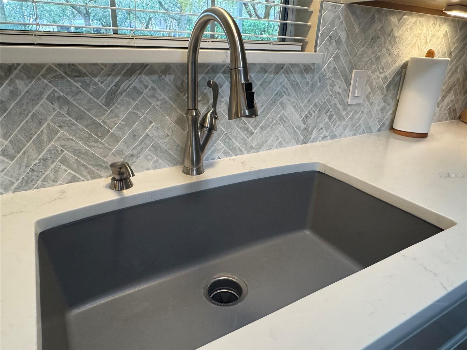 1605 ALHAMBRA WAY, THE VILLAGES, FL, 32162