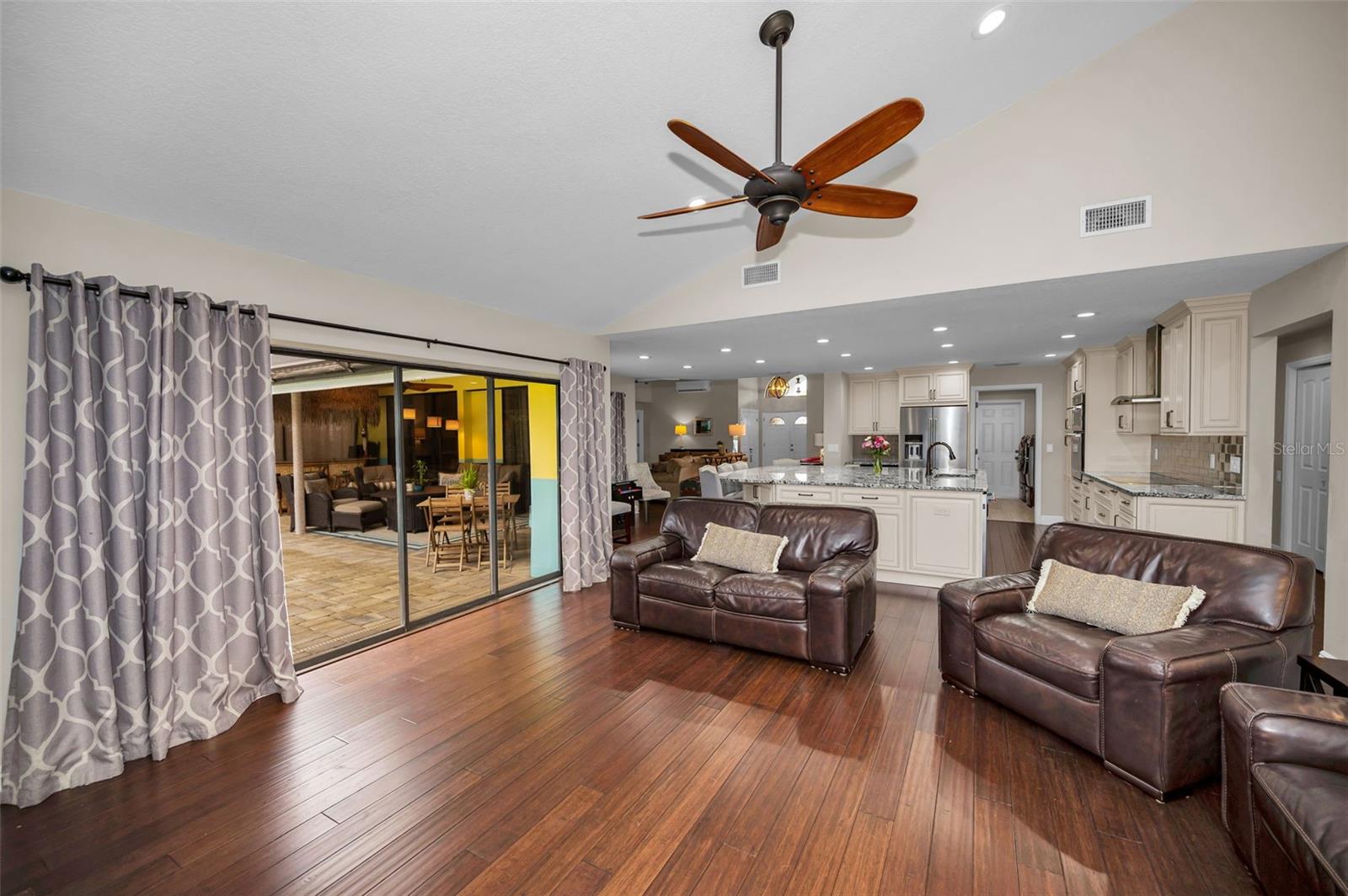 161 WOODCREEK DR N, SAFETY HARBOR, FL, 34695