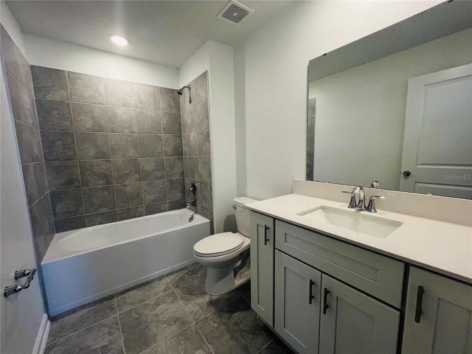 1245 DEEPWATER CIR, EAGLE LAKE, FL, 33839