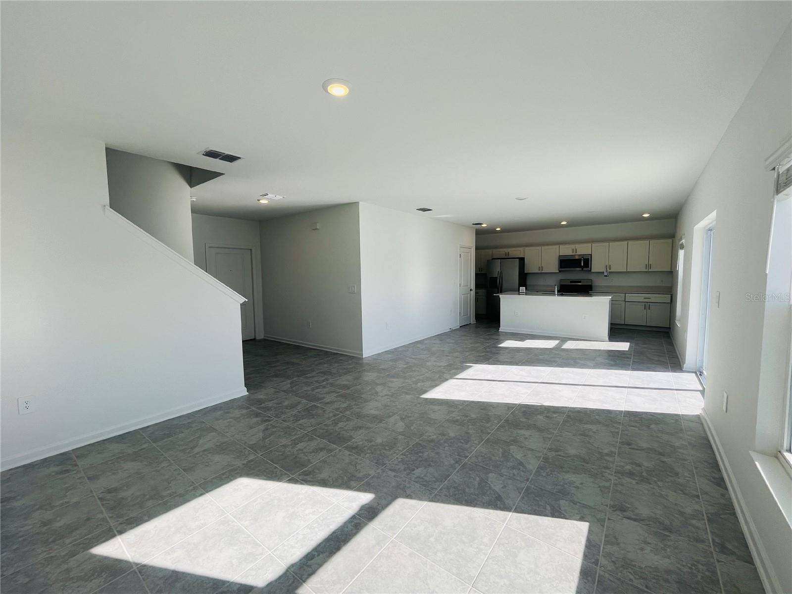 1245 DEEPWATER CIR, EAGLE LAKE, FL, 33839