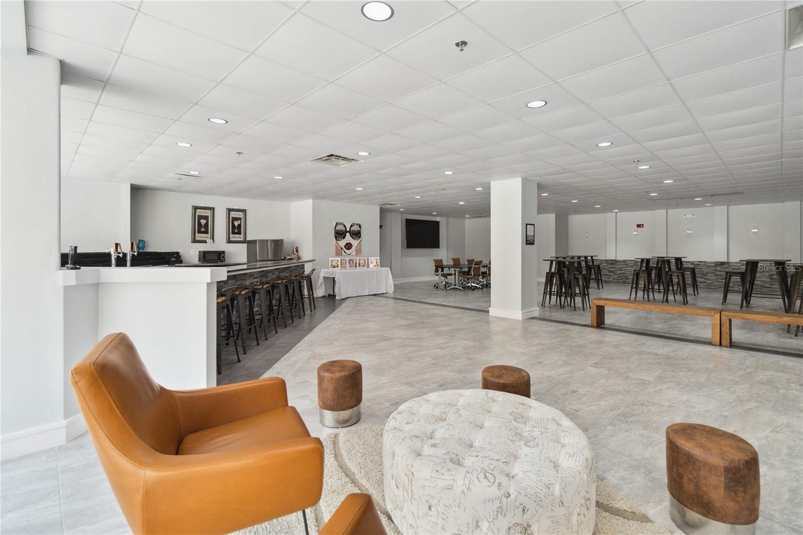 151 E WASHINGTON ST #424, ORLANDO, FL, 32801