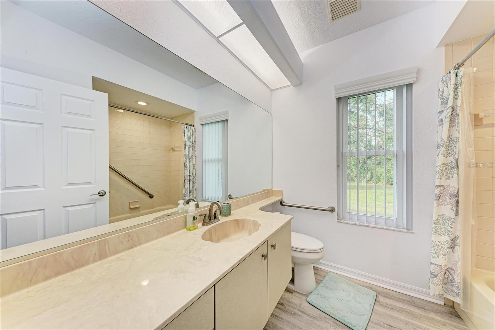 1101 PALM VIEW RD, SARASOTA, FL, 34240