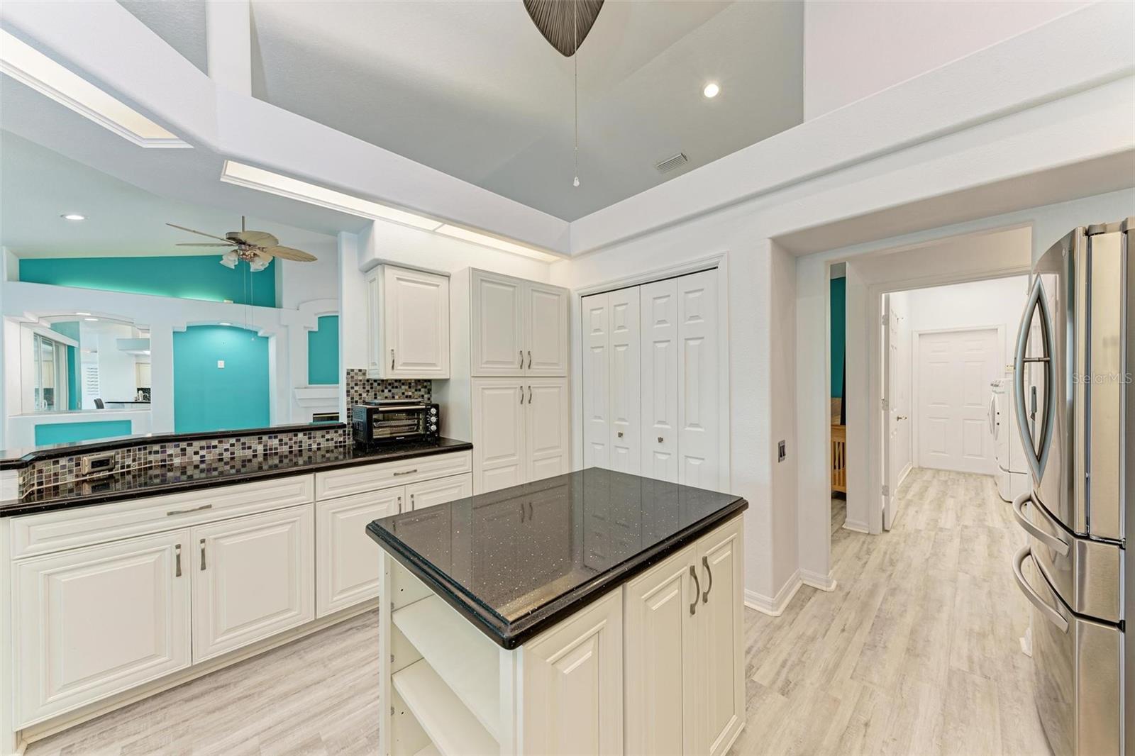 1101 PALM VIEW RD, SARASOTA, FL, 34240