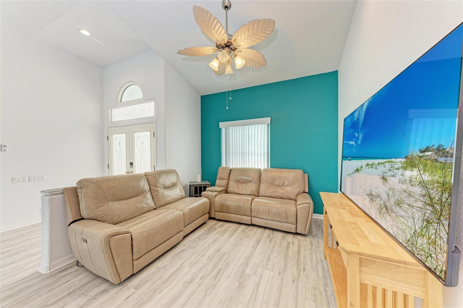1101 PALM VIEW RD, SARASOTA, FL, 34240
