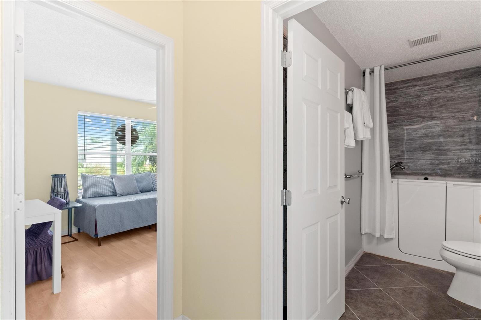 869 AIKEN AVE, THE VILLAGES, FL, 32162