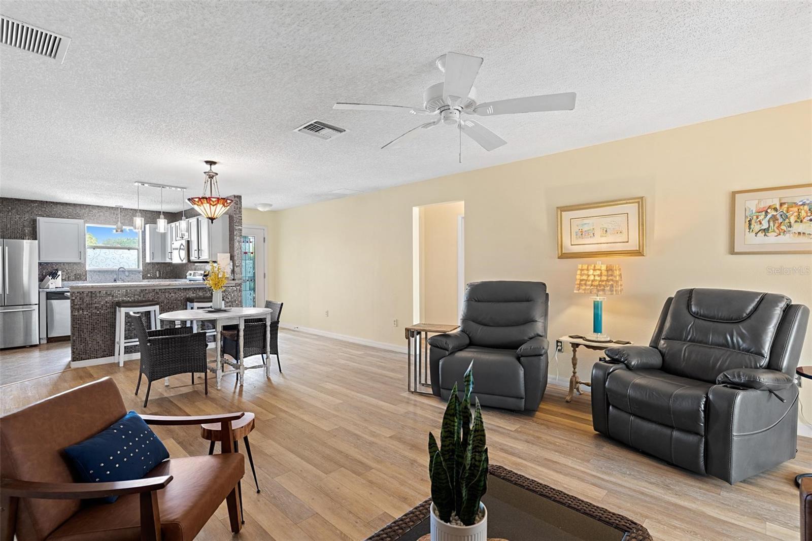 869 AIKEN AVE, THE VILLAGES, FL, 32162