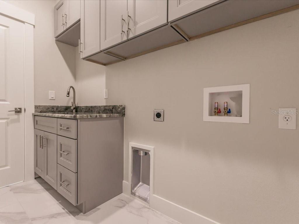 14422 CHAMBERLAIN BLVD, PORT CHARLOTTE, FL, 33953