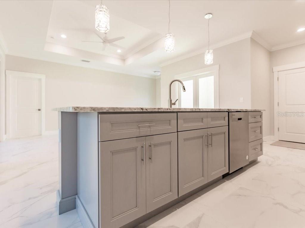 14422 CHAMBERLAIN BLVD, PORT CHARLOTTE, FL, 33953