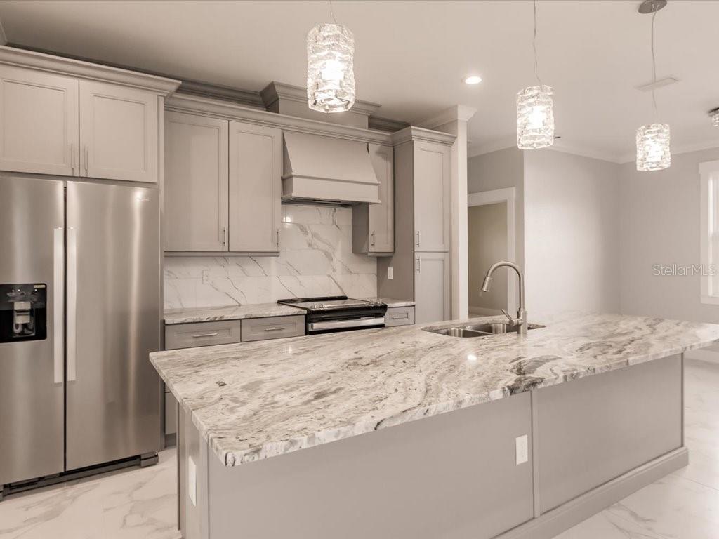 14422 CHAMBERLAIN BLVD, PORT CHARLOTTE, FL, 33953