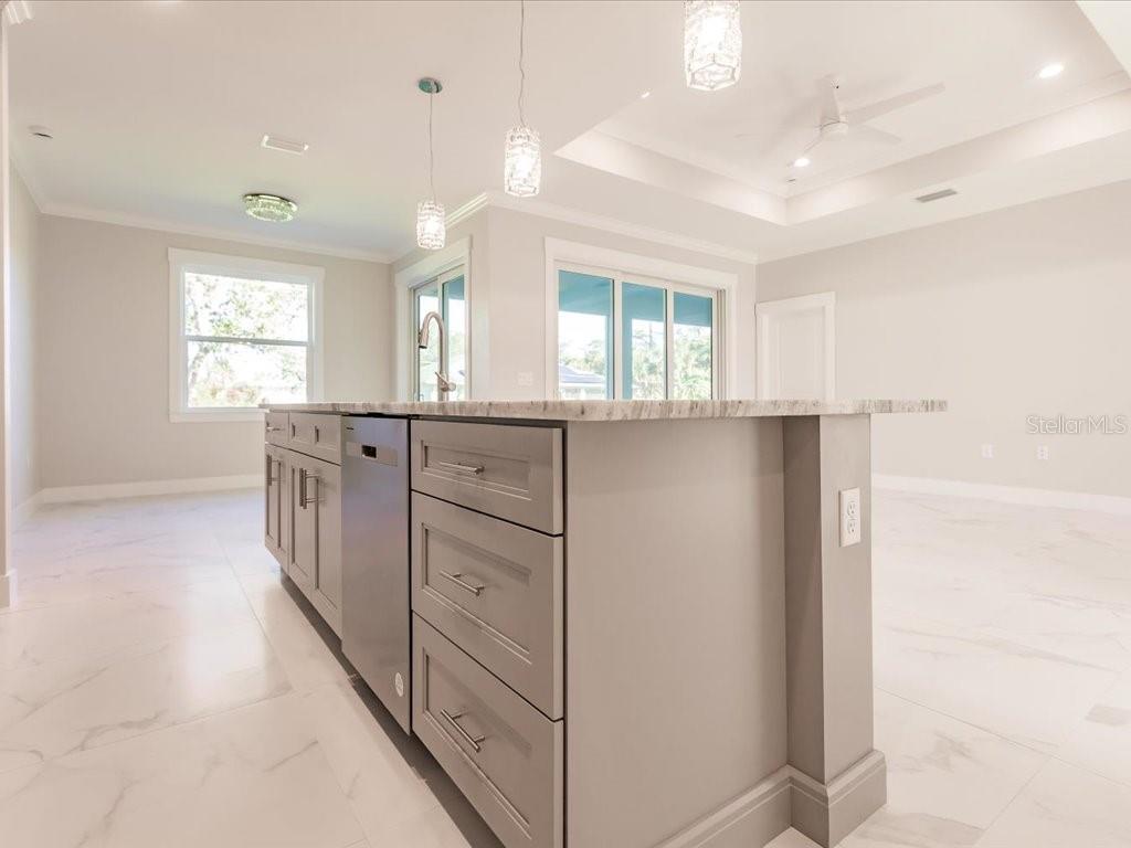14422 CHAMBERLAIN BLVD, PORT CHARLOTTE, FL, 33953