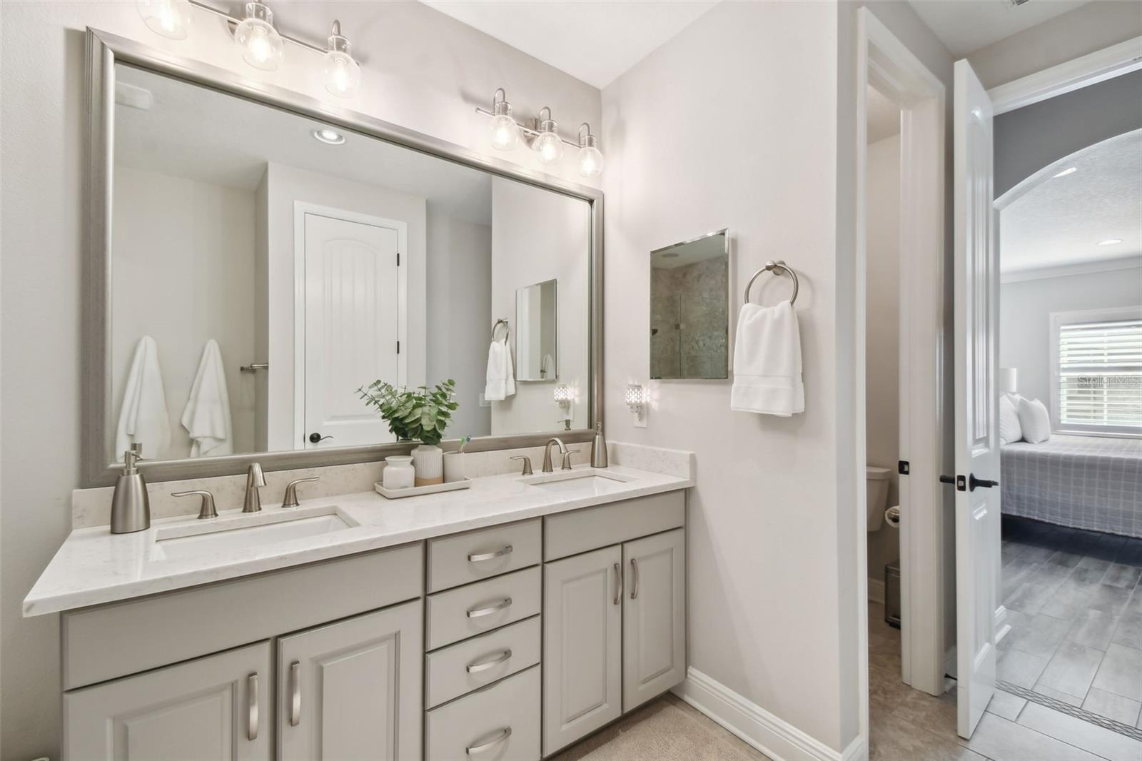 1807 W AZEELE ST #2, TAMPA, FL, 33606