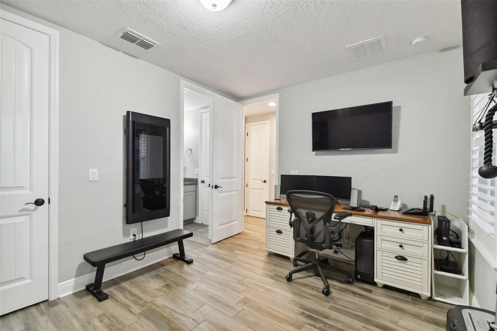 1807 W AZEELE ST #2, TAMPA, FL, 33606