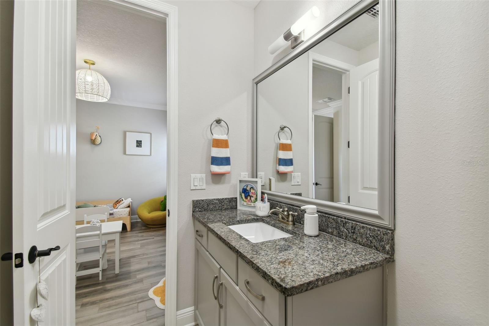 1807 W AZEELE ST #2, TAMPA, FL, 33606