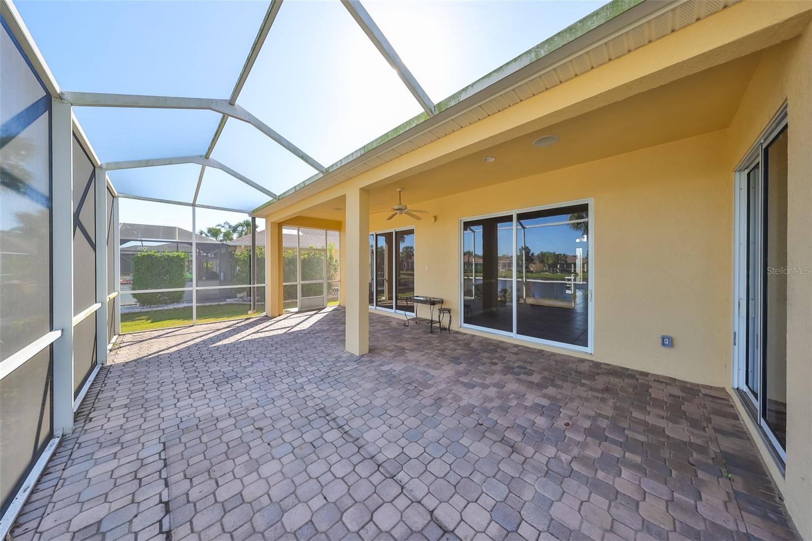 1007 EMERALD DUNES DR, SUN CITY CENTER, FL, 33573