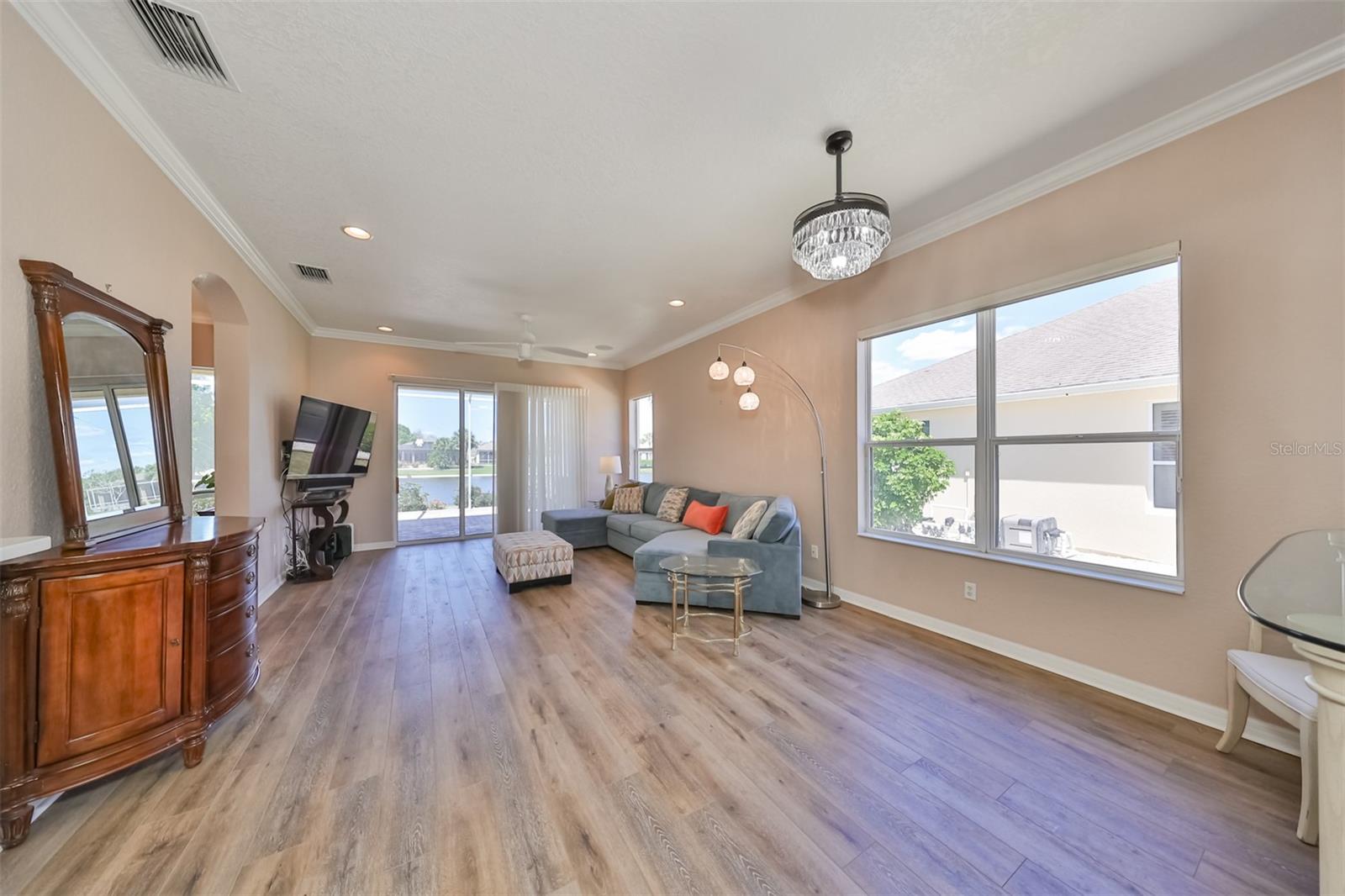 1007 EMERALD DUNES DR, SUN CITY CENTER, FL, 33573