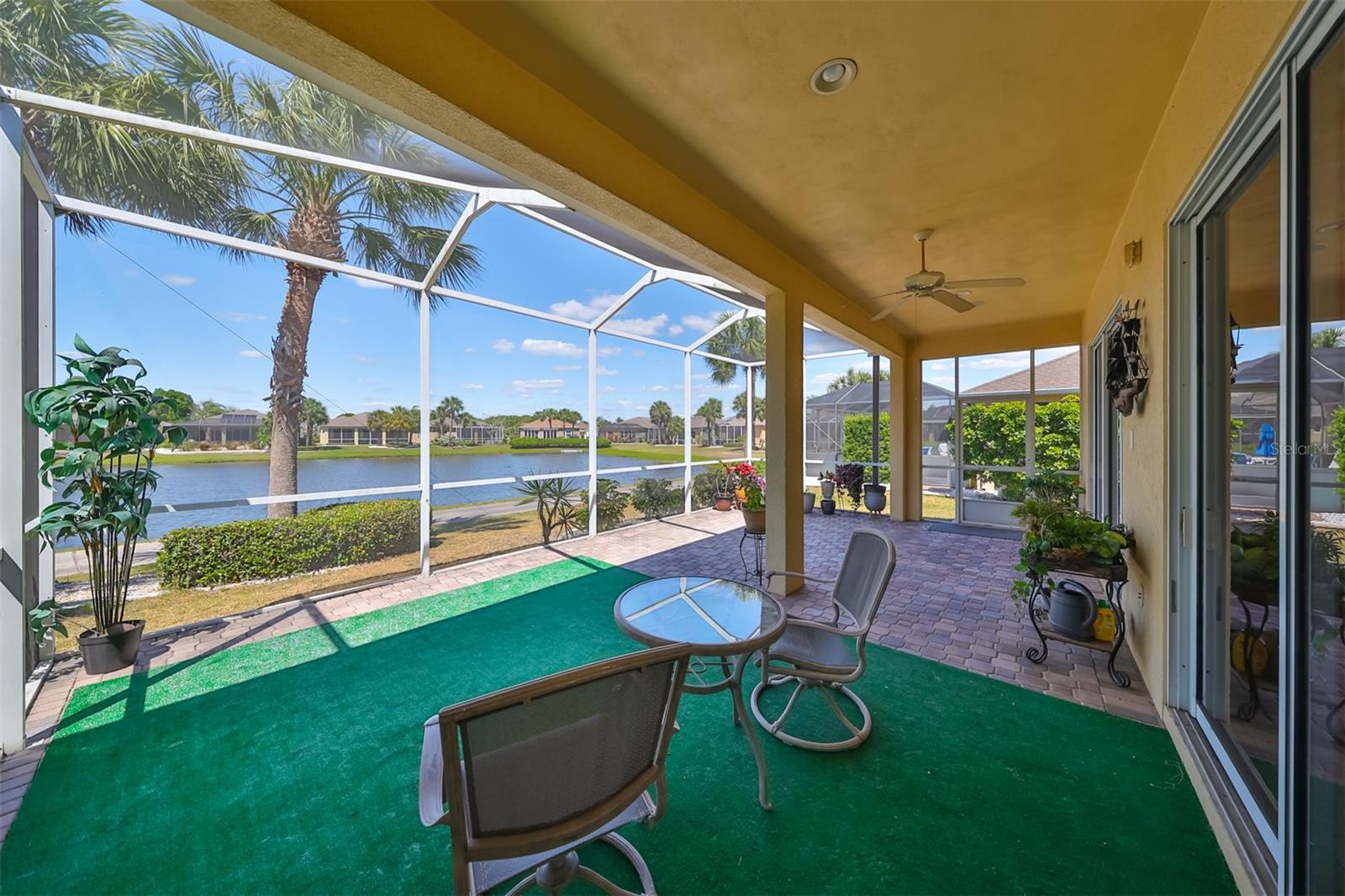 1007 EMERALD DUNES DR, SUN CITY CENTER, FL, 33573