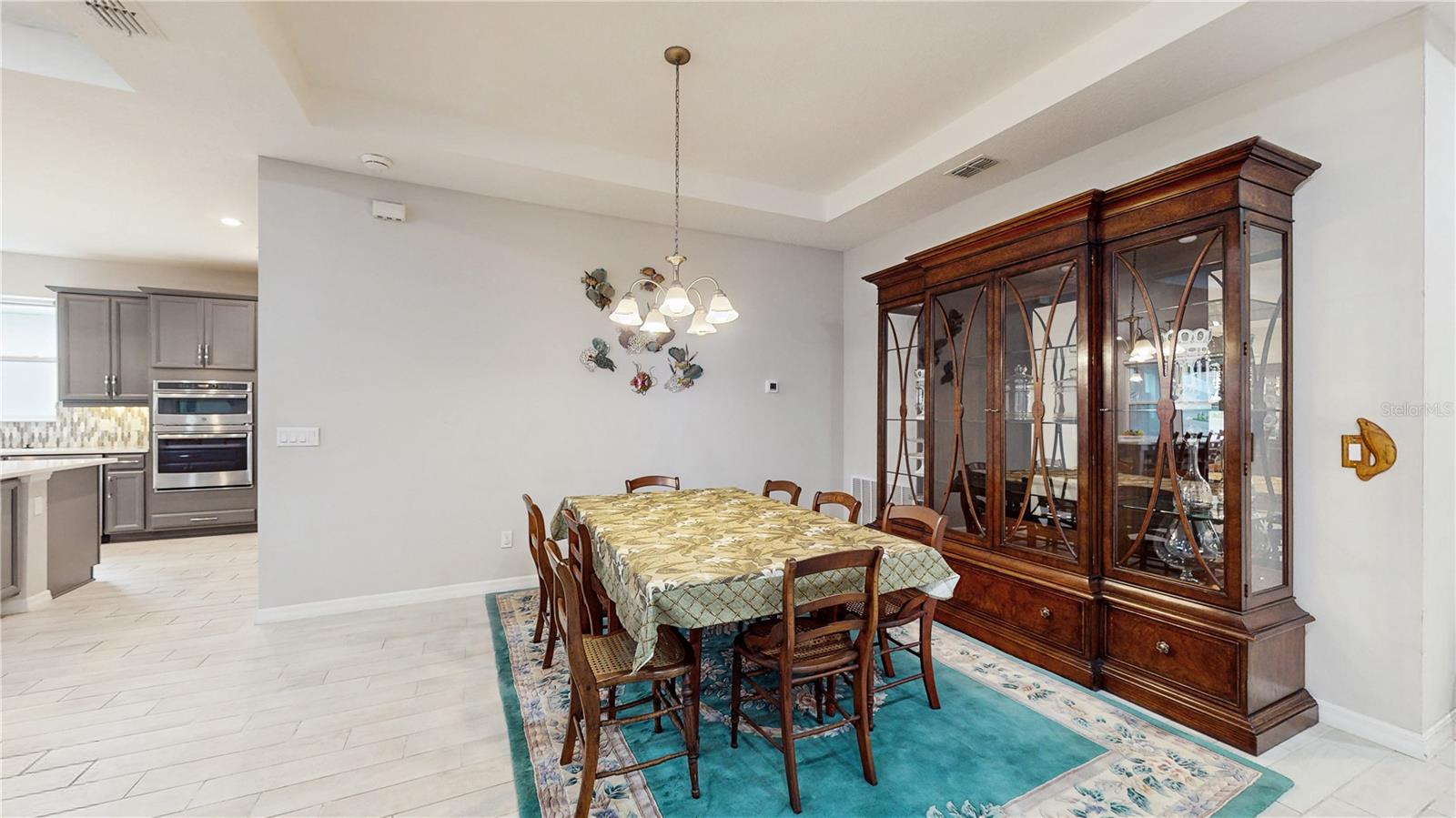 1092 LAKESIDE ESTATES DR, APOPKA, FL, 32703