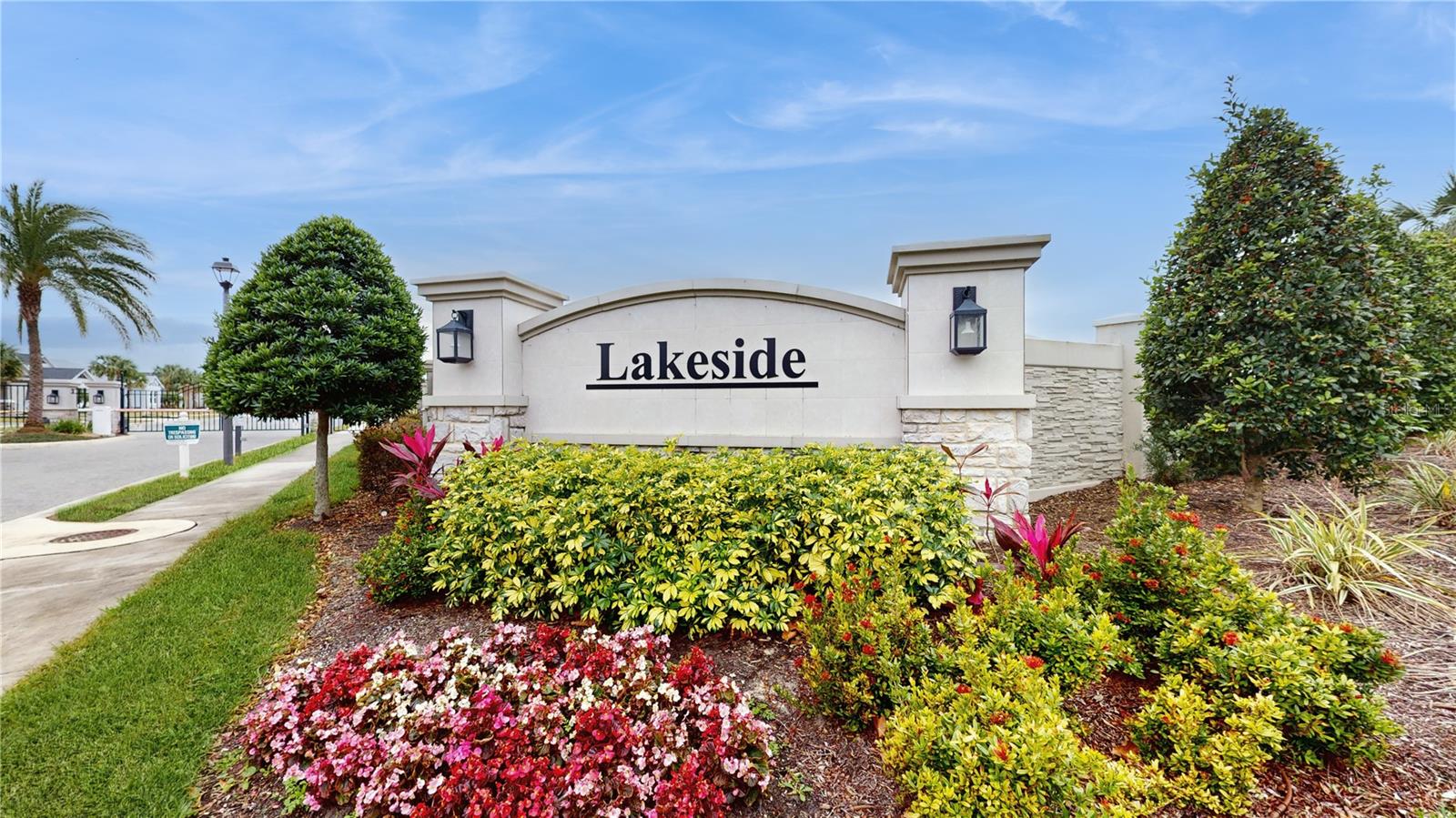 1092 LAKESIDE ESTATES DR, APOPKA, FL, 32703