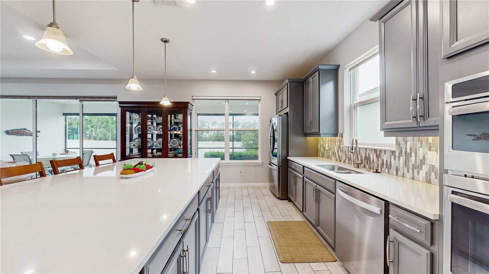 1092 LAKESIDE ESTATES DR, APOPKA, FL, 32703