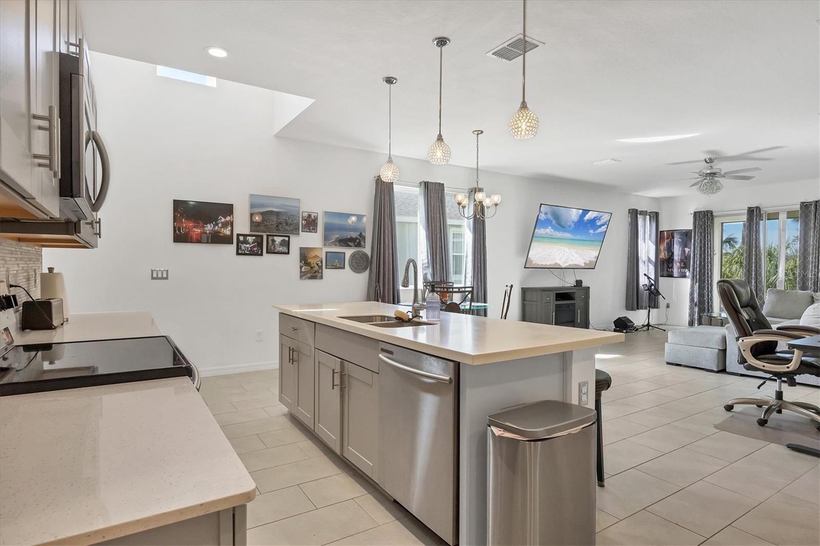 5726 MEZZANA RUN, PALMETTO, FL, 34221