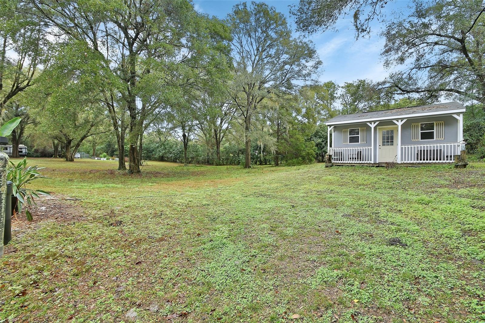 955 N RIDGEWOOD AVE, DELAND, FL, 32720