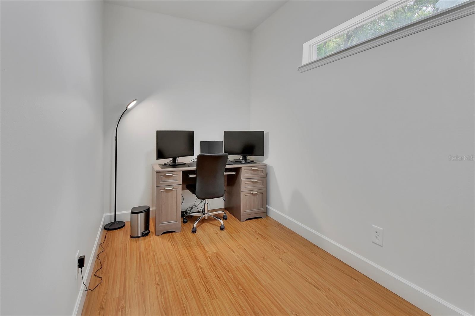 955 N RIDGEWOOD AVE, DELAND, FL, 32720