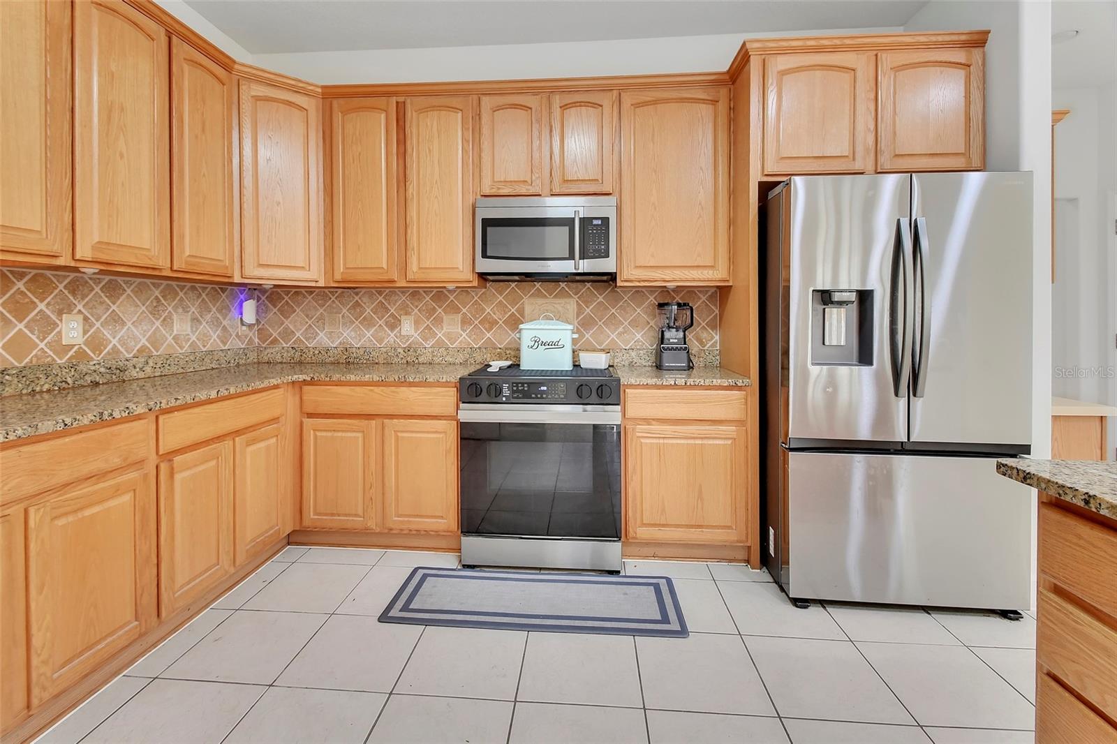 955 N RIDGEWOOD AVE, DELAND, FL, 32720