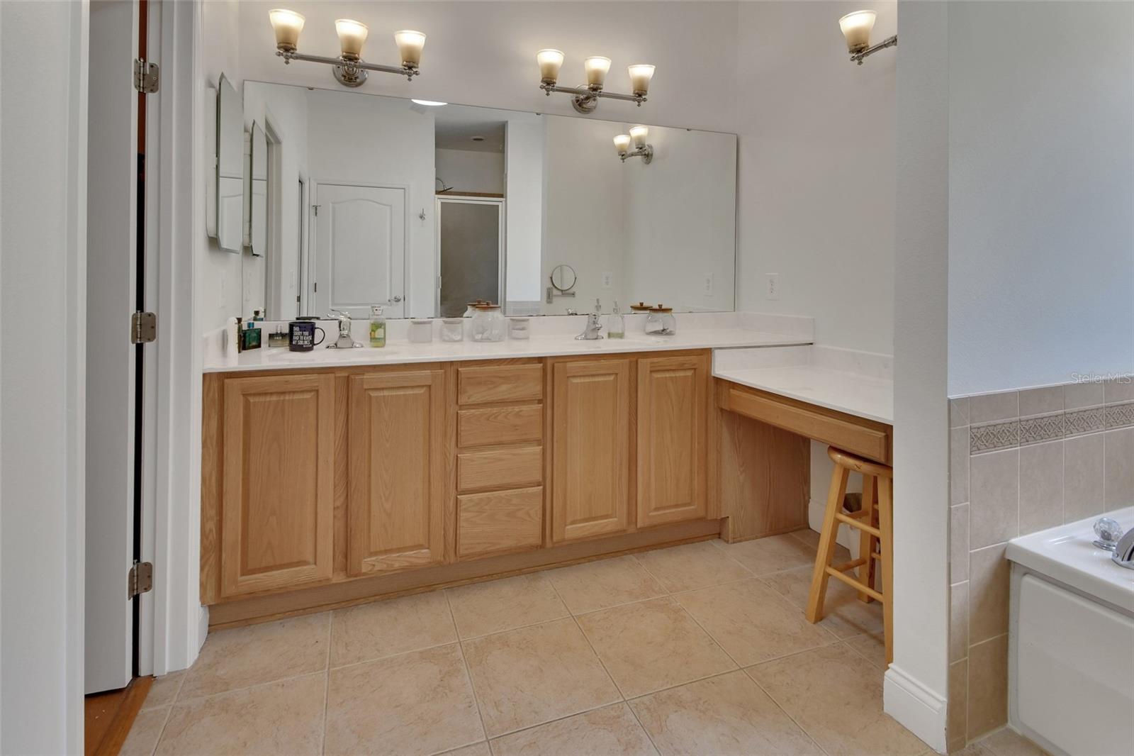 955 N RIDGEWOOD AVE, DELAND, FL, 32720