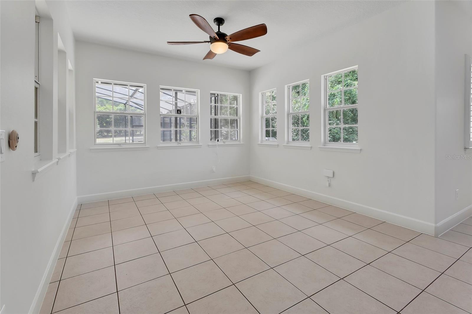 955 N RIDGEWOOD AVE, DELAND, FL, 32720