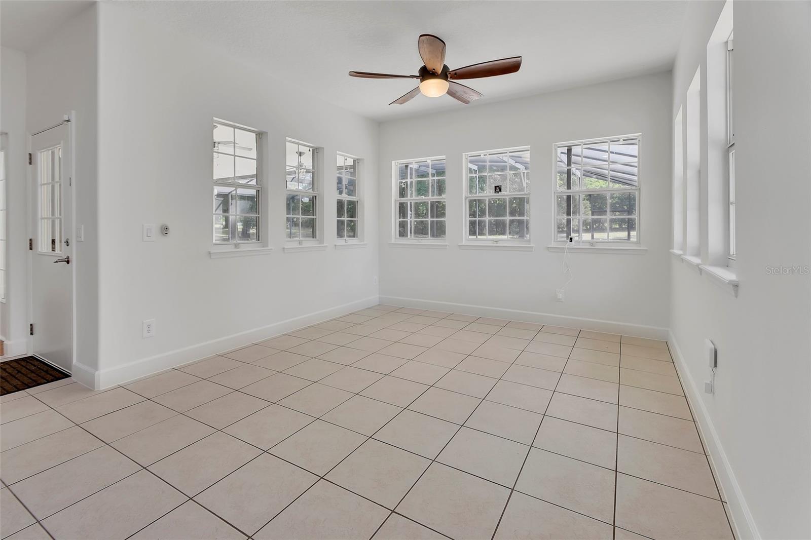 955 N RIDGEWOOD AVE, DELAND, FL, 32720