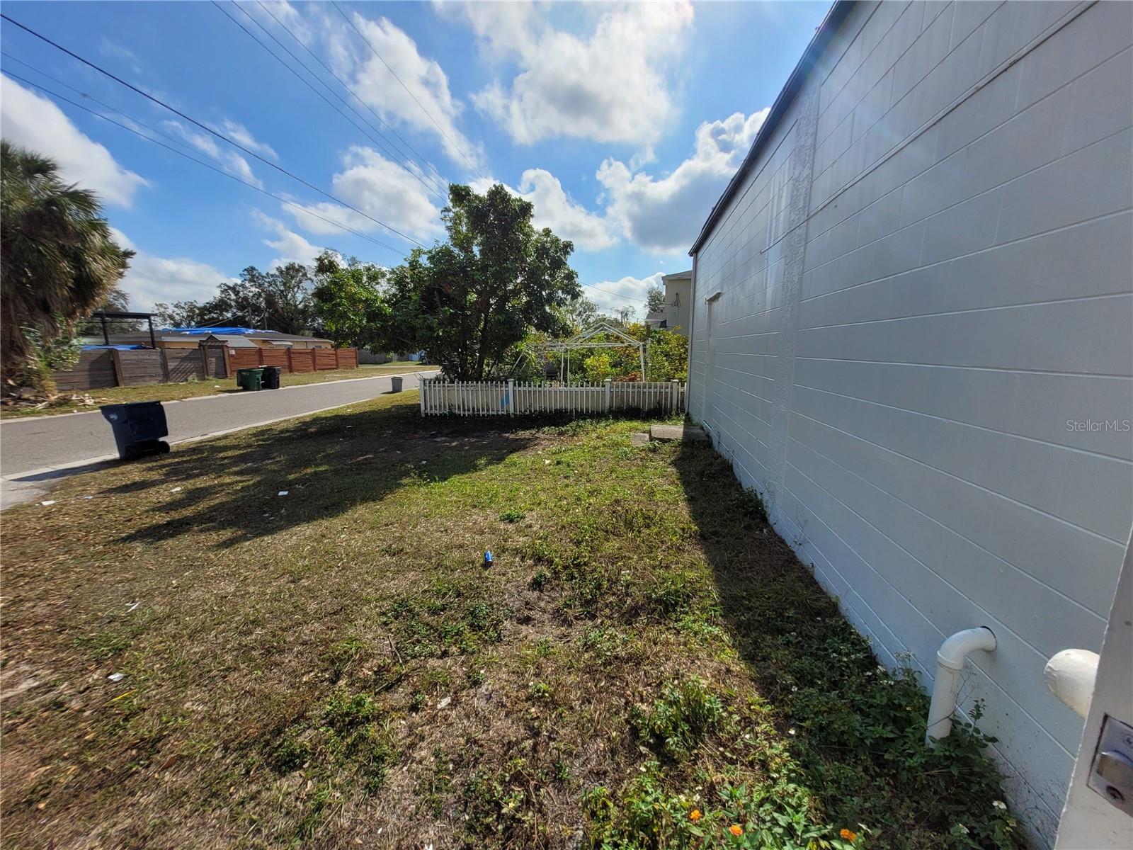 7525 N ARMENIA AVE W, TAMPA, FL, 33604