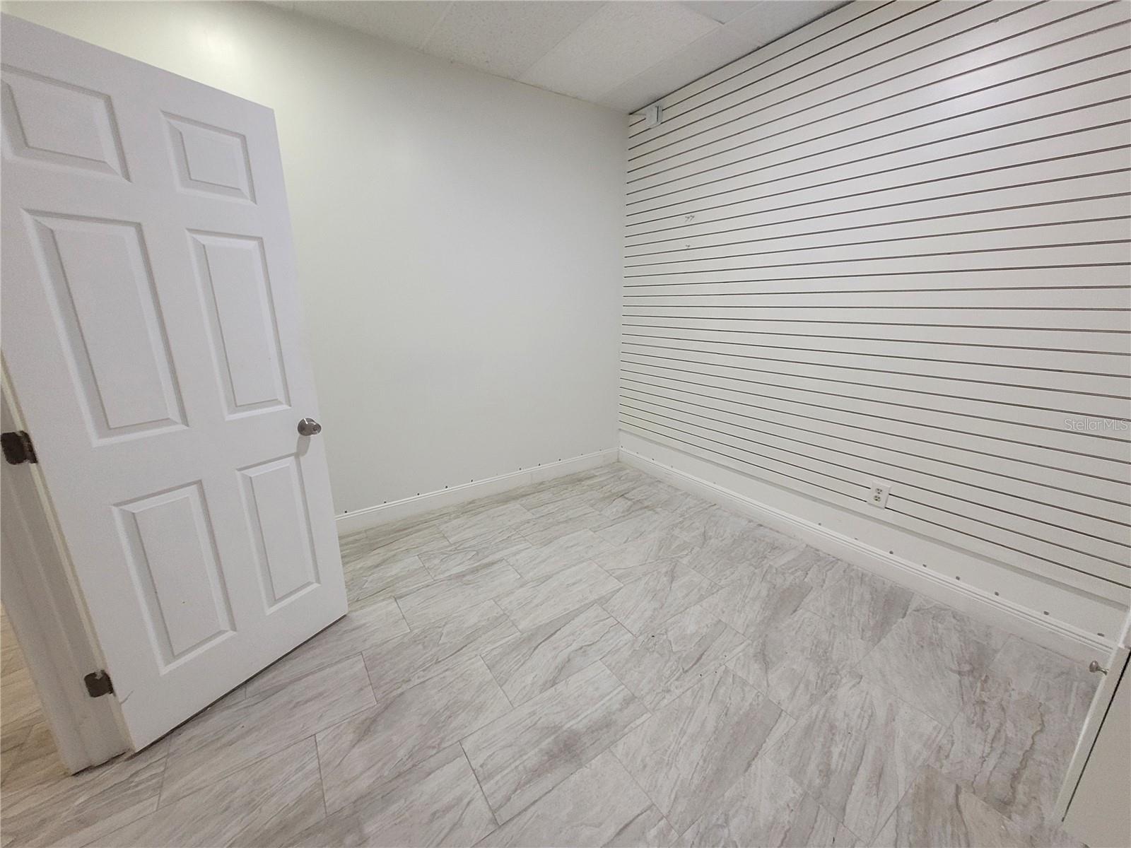 7525 N ARMENIA AVE W, TAMPA, FL, 33604