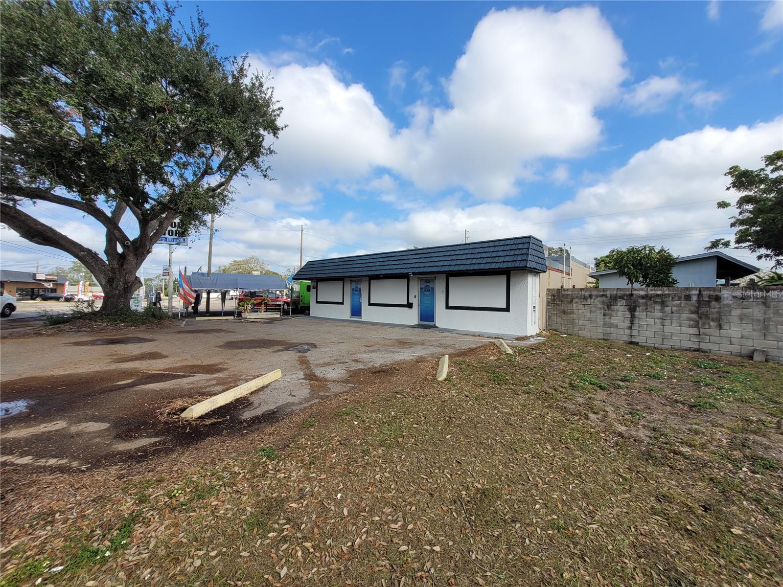7525 N ARMENIA AVE W, TAMPA, FL, 33604