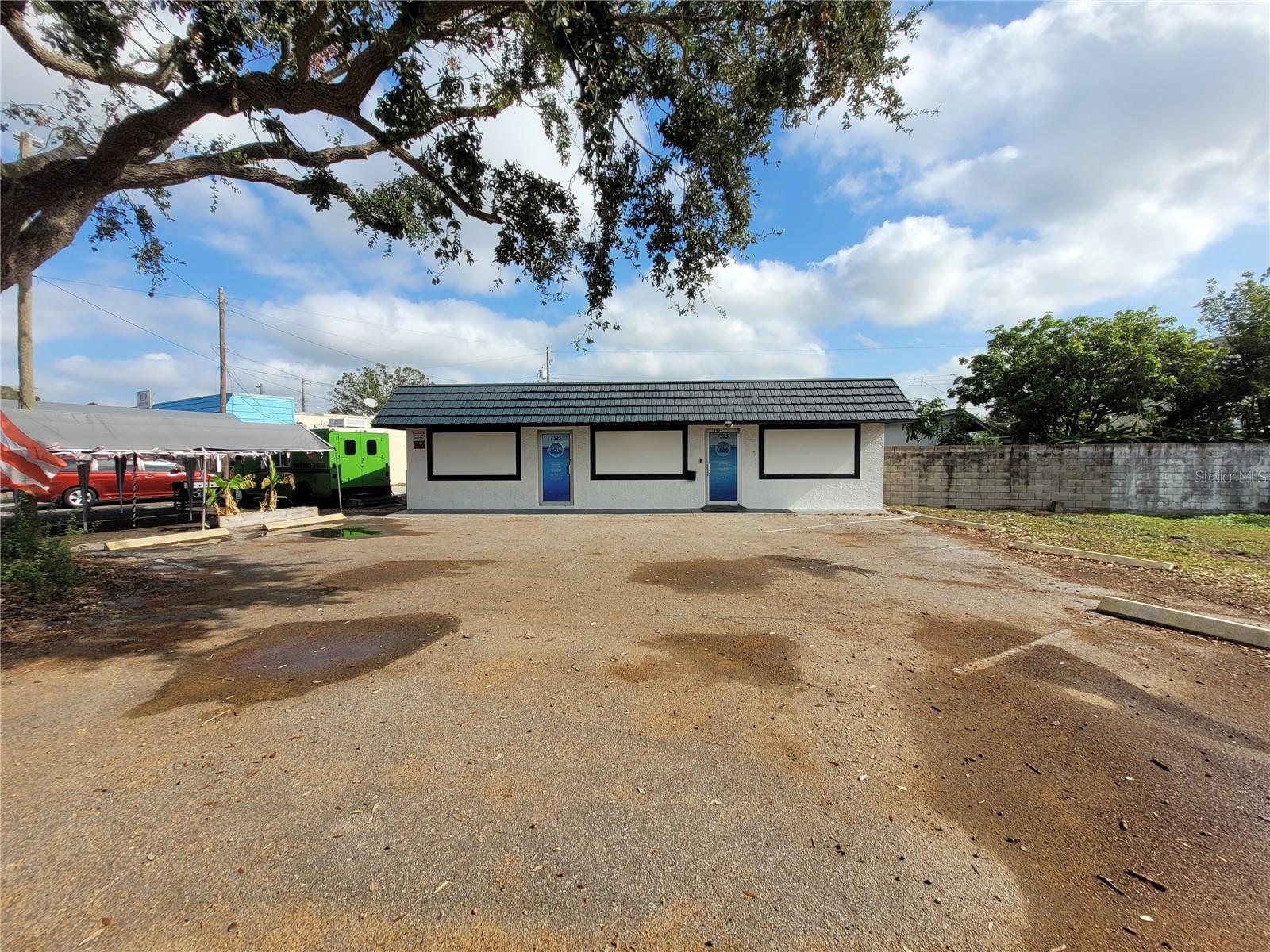 7525 N ARMENIA AVE W, TAMPA, FL, 33604