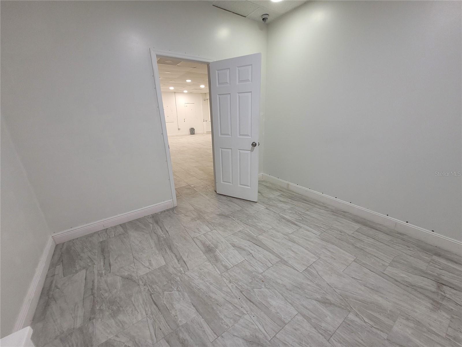7525 N ARMENIA AVE W, TAMPA, FL, 33604