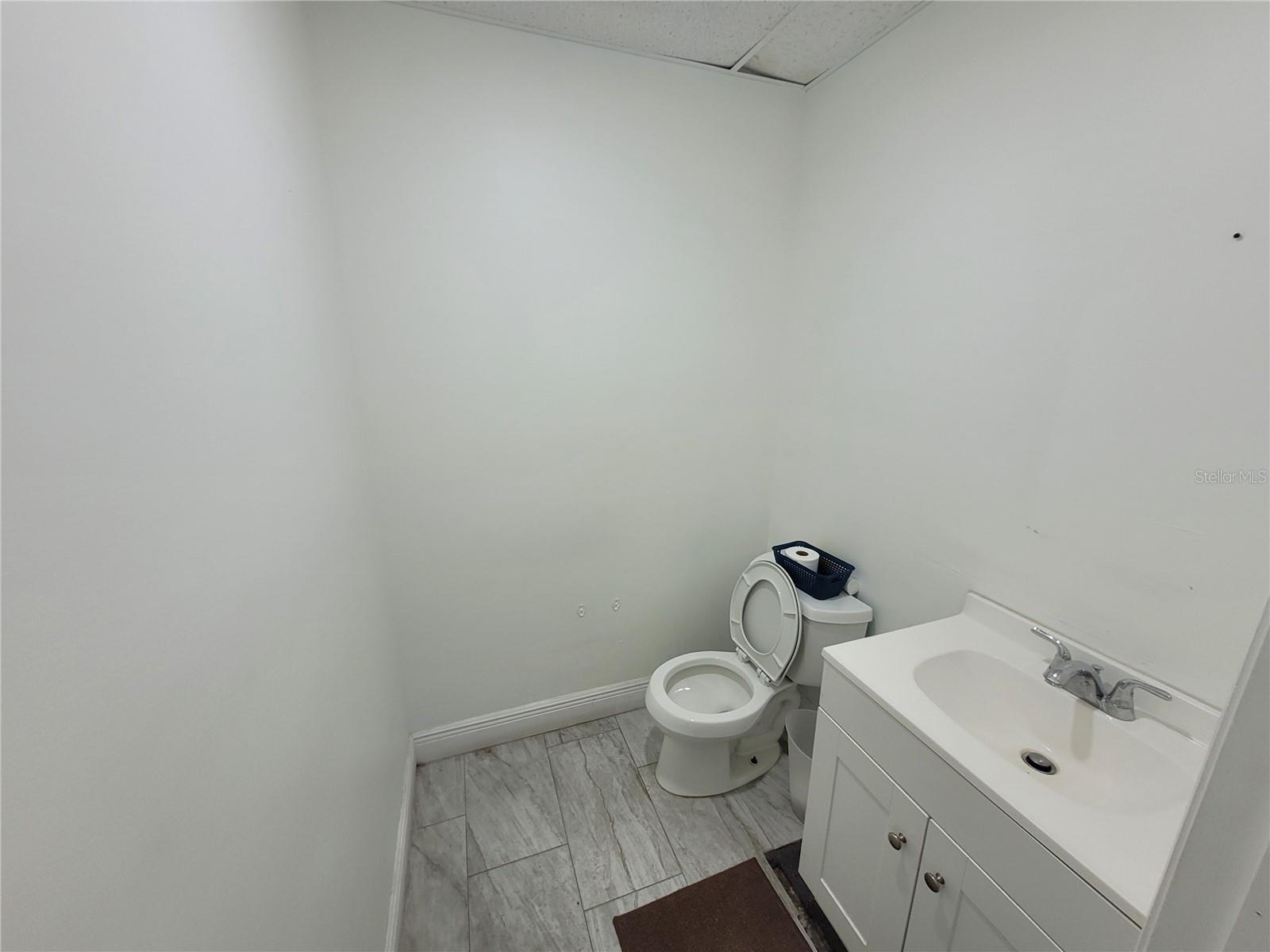 7525 N ARMENIA AVE W, TAMPA, FL, 33604