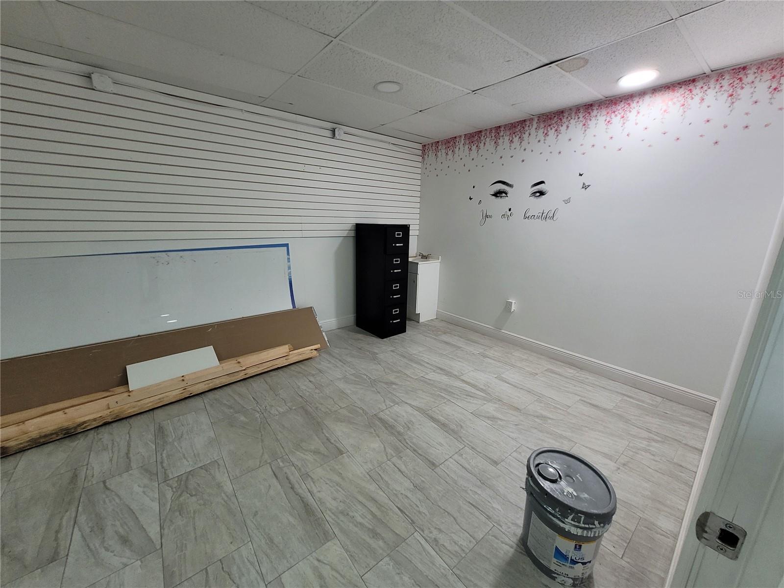 7525 N ARMENIA AVE W, TAMPA, FL, 33604
