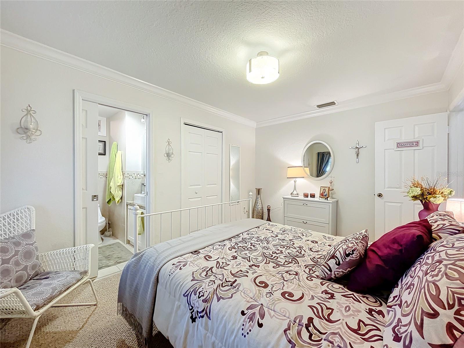 1100 N GRANDVIEW ST, MOUNT DORA, FL, 32757