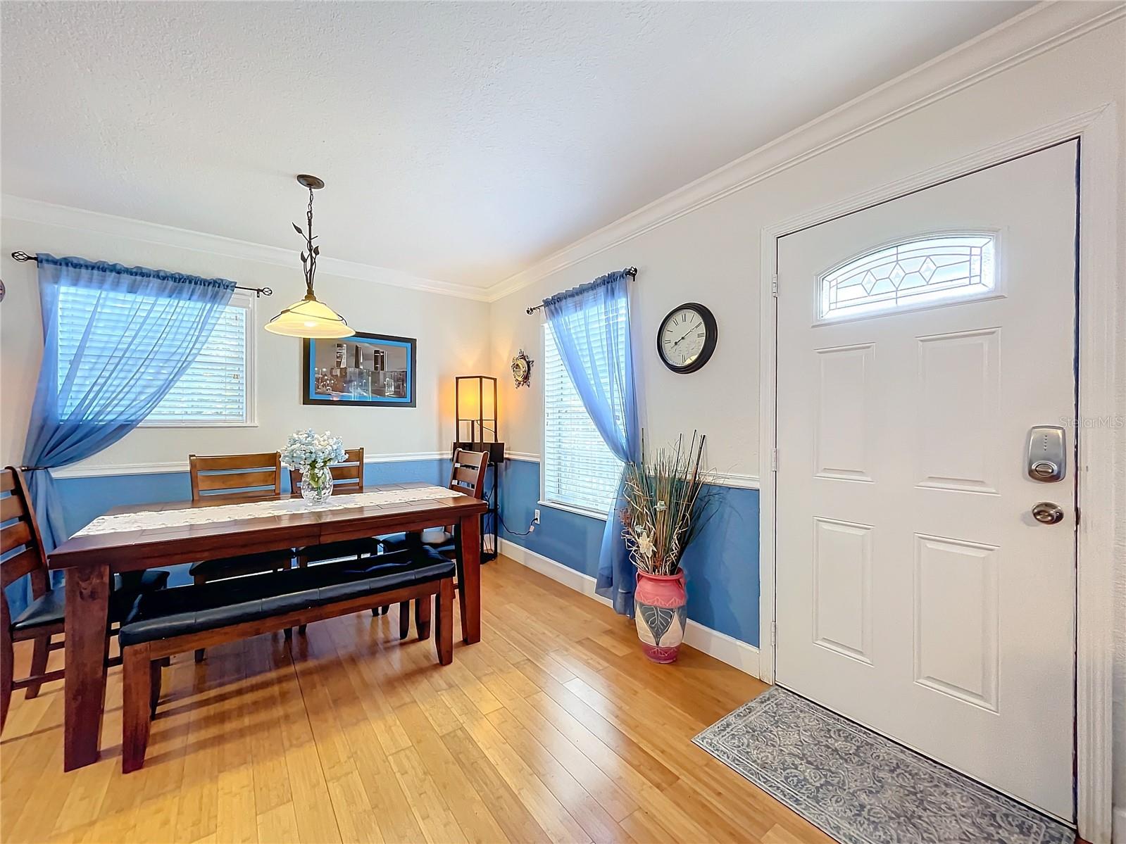 1100 N GRANDVIEW ST, MOUNT DORA, FL, 32757