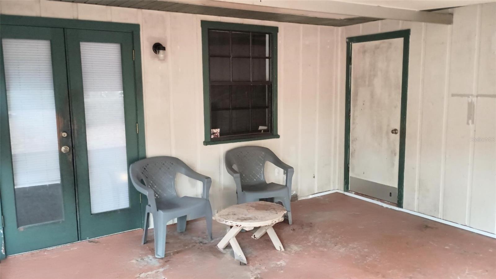 690 N SPARKMAN AVE, ORANGE CITY, FL, 32763