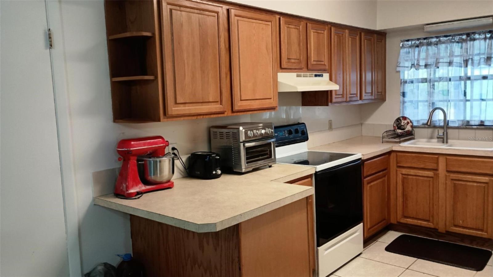 690 N SPARKMAN AVE, ORANGE CITY, FL, 32763