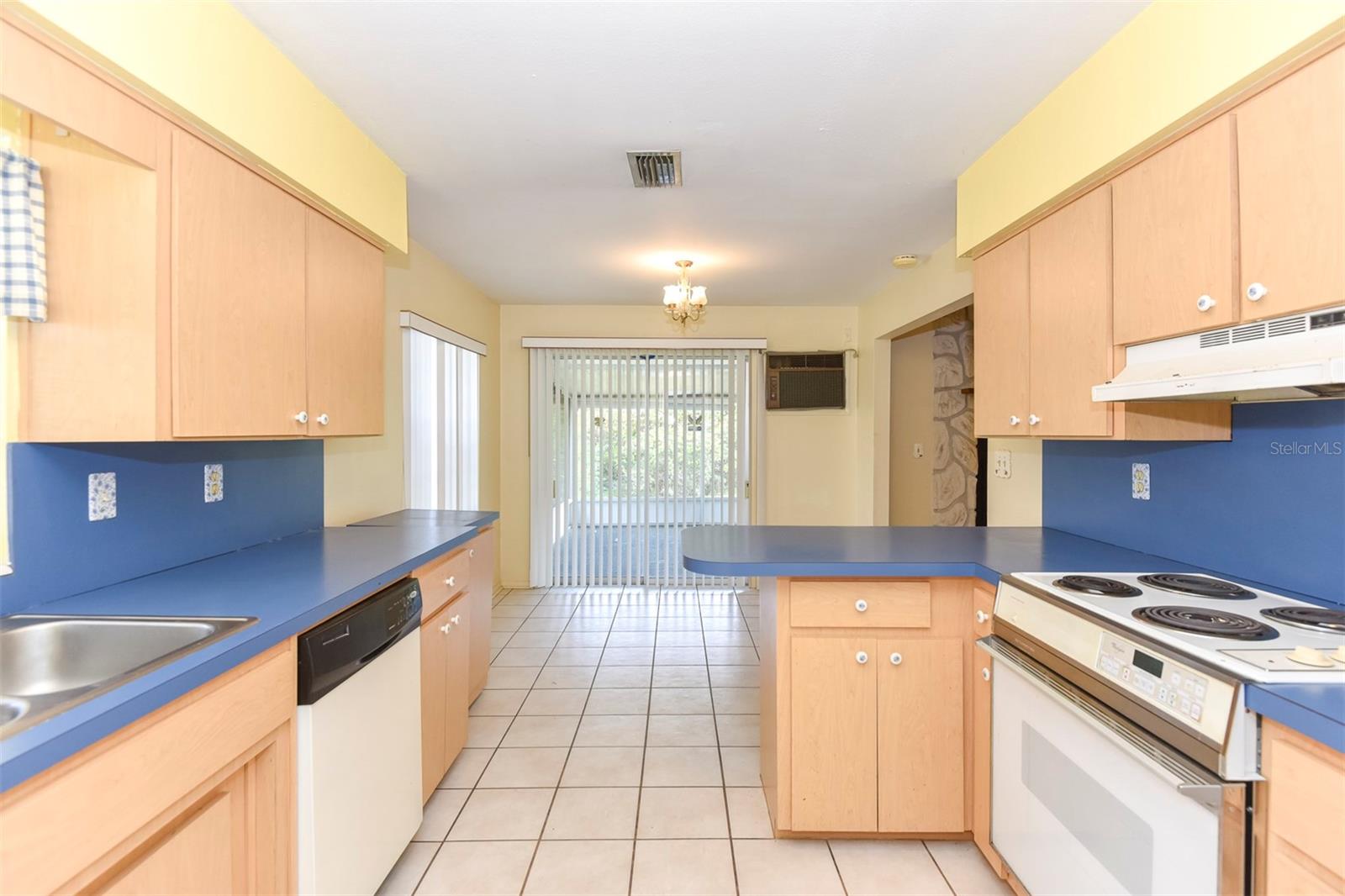 615 HILLCREST AVE, TITUSVILLE, FL, 32796