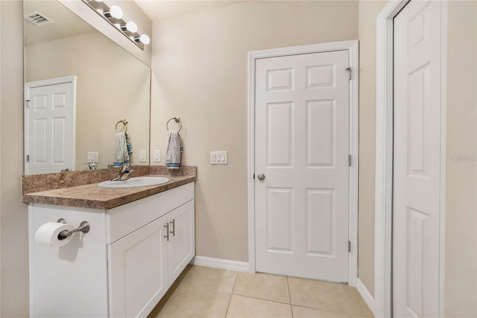 5445 SHELL MOUND CIR, PUNTA GORDA, FL, 33982