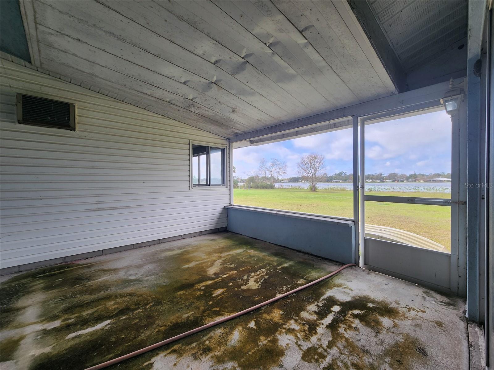 1216 W WELLINGTON DR, DELTONA, FL, 32725